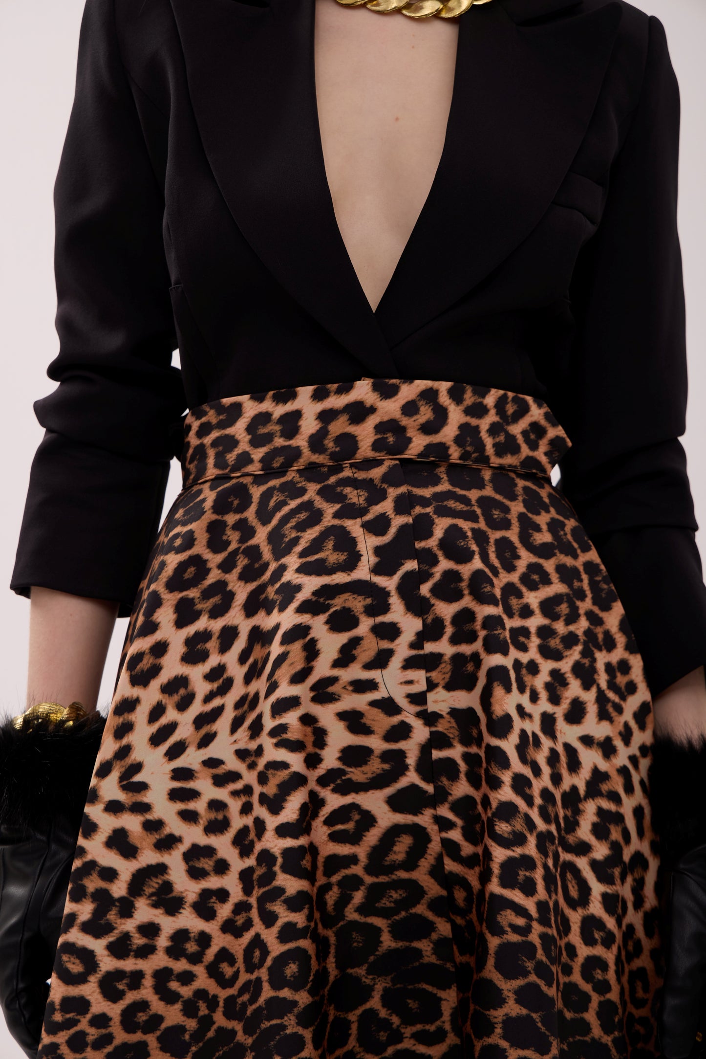 Leopar Marily Etek